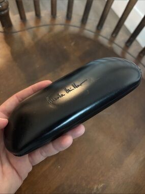 Nicole Miller Embossed Black Hard Shell Eyeglass sunglass Case red velvet lined